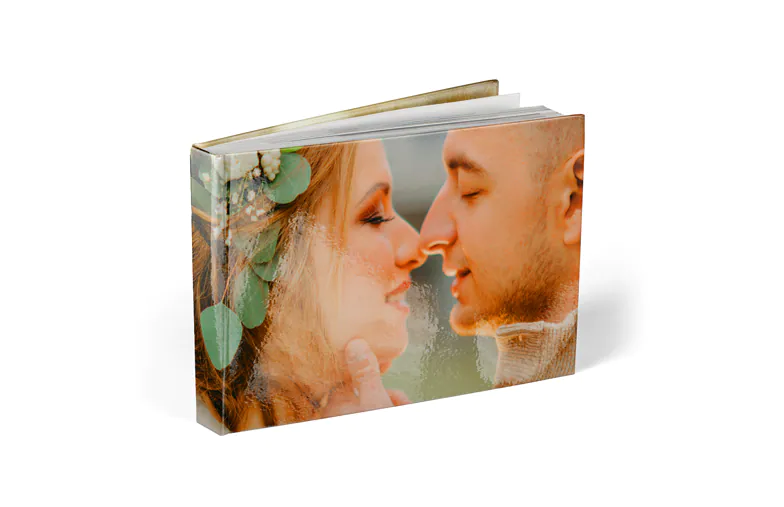 8x6 wedding photobook lifestyle